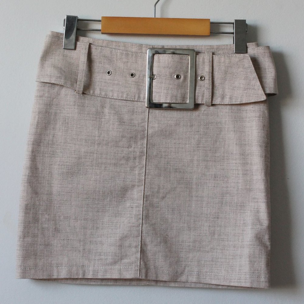 2000's Pourquoi Pas Chunky Belt Mini Skirt Size 1/28"